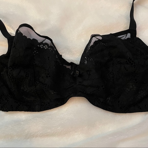 Torrid unlined lace bra - Picture 1 of 4